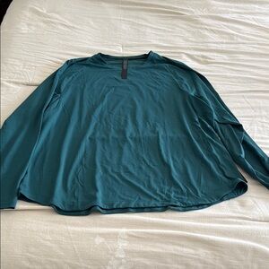 Lululemon Mens workout shirt